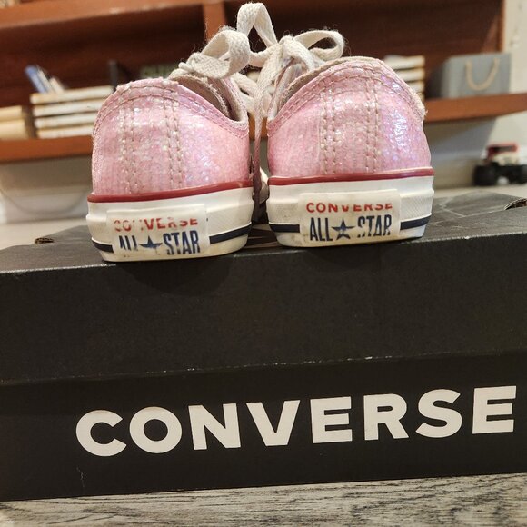 Pink Converse - Picture 3 of 4